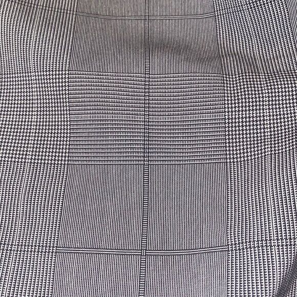 ✨ Express Editor houndstooth plaid barely boot low rise pants✨ - Picture 10 of 10